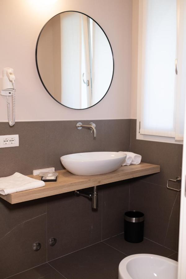 Zeta T Rooms Castellarano Extérieur photo
